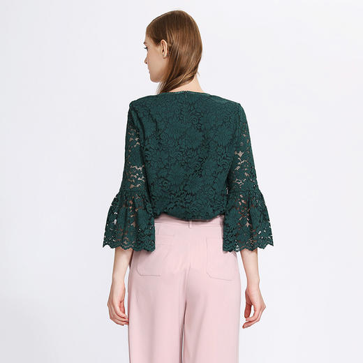 EITIE爱特爱女装早秋网纱蕾丝镂空拼接七分喇叭袖上衣T恤5713425 商品图3