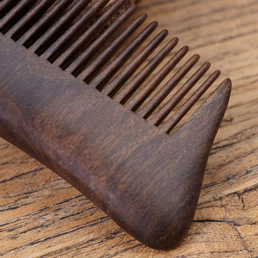 周广胜丨天然木梳沉贵宝古夷苏木滑面木梳子