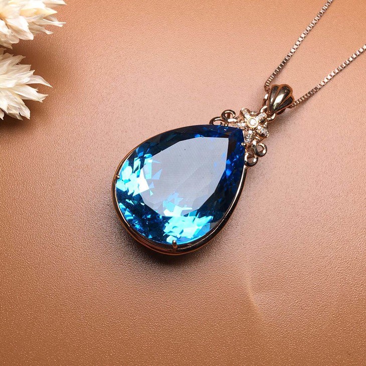 30809托帕石水滴吊坠