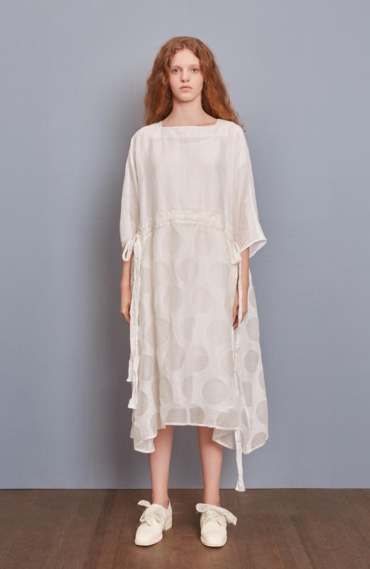 盐缩波点连衣裙hwtd1802001