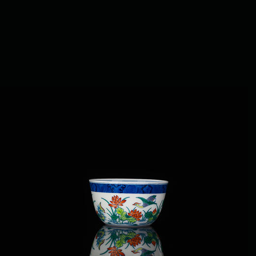 宝瓷林青花斗彩荷塘鸳鸯杯 商品图1