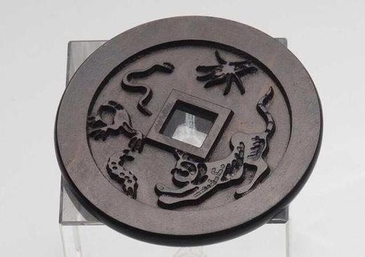 驱避邪恶木质方孔花钱 商品图1