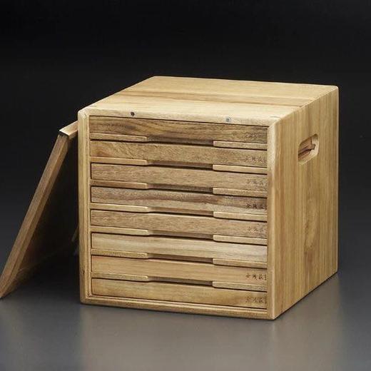 【实木泉匣】中号香樟木抽拉式钱币珍藏保护箱 商品图2