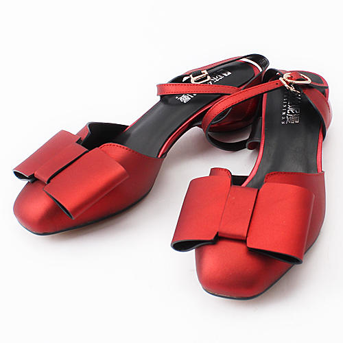 莎丝妮漫36码红色牛皮革凉鞋女包头粗跟c12