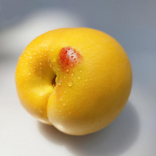 山东黄金桃肉质爽脆香气怡人润甜多汁富含维c夏日桃界新贵