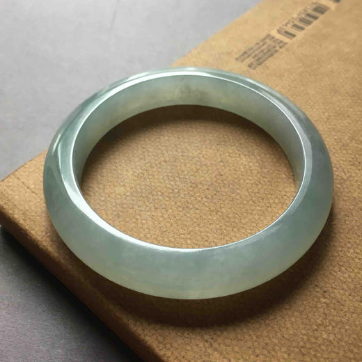 糯冰种淡晴水翡翠手镯55 商品图2