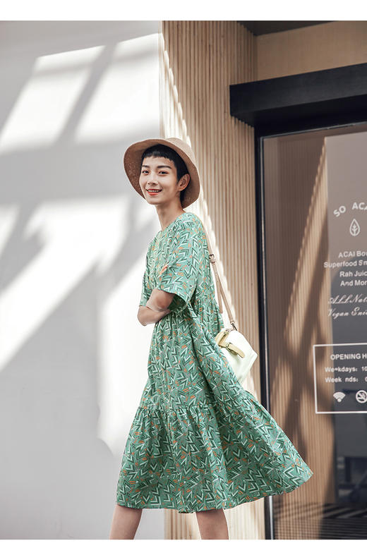 JIANG女装2018夏新款五分袖大摆裙圆领文艺女连衣裙 商品图0