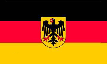 在二战国防军烟盒的基础上做了现代化处理,出品了一款现代版鹰徽烟盒