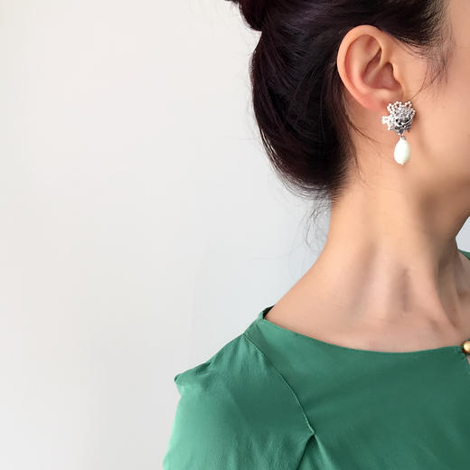 北京仓｜DUBLOS-Lagrima-象牙色（梅花） 耳环  [西班牙设计师] 商品图0