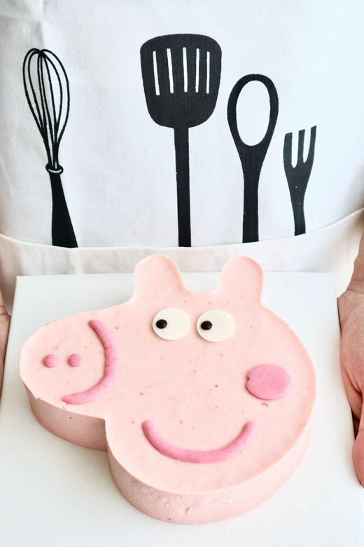 小猪佩奇慕斯蛋糕（草莓味，无夹心，提前1天预约） 商品图2