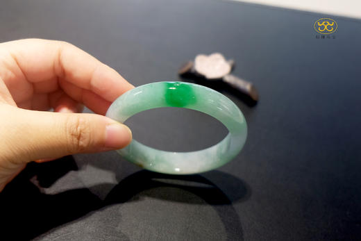 艳丽绿正装圆镯 商品图4