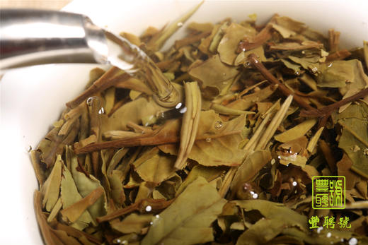 丰聘号·国色天香白茶（特级白牡丹） 商品图13