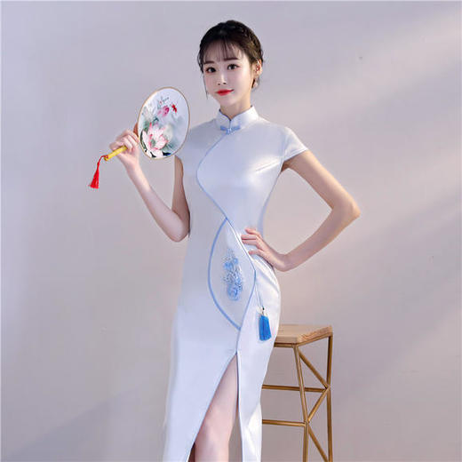 【扇舞】民族风绣花流苏,开衩优雅长款旗袍yzy - 俏江南旗袍旗舰店