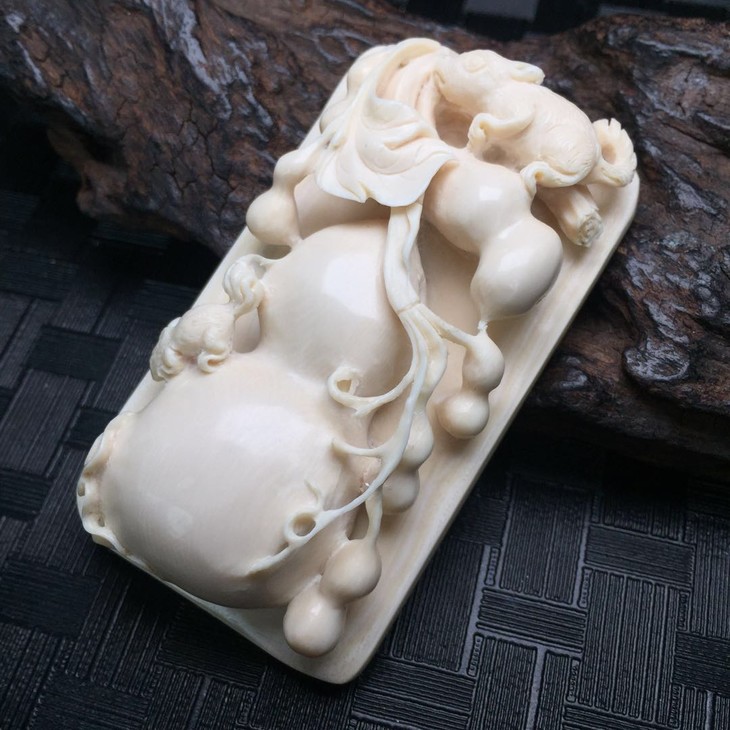 【d48337】猛犸象牙精品蓝皮葫芦挂件