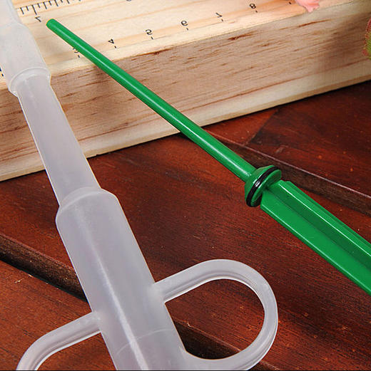 宠物喂药器给药器