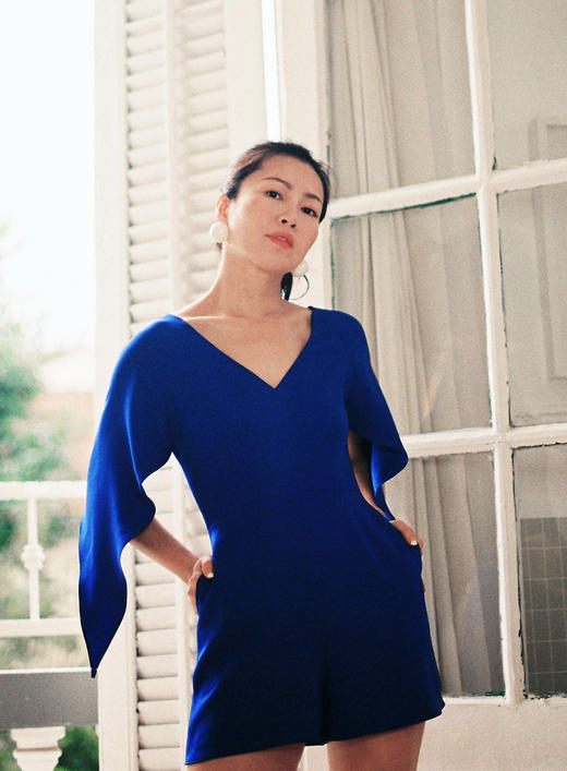 AtelierMissLu / Kyra 宝蓝飘袖连体短裤 商品图2