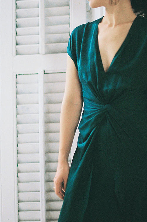 AtelierMissLu / Genevieve 墨绿褶皱连身裙 商品图2