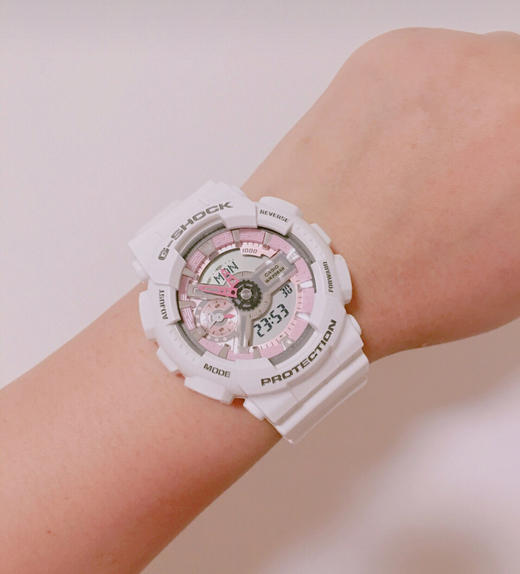 Casio卡西欧 G-Shock 系列 潮流夜跑防水女表 商品图1