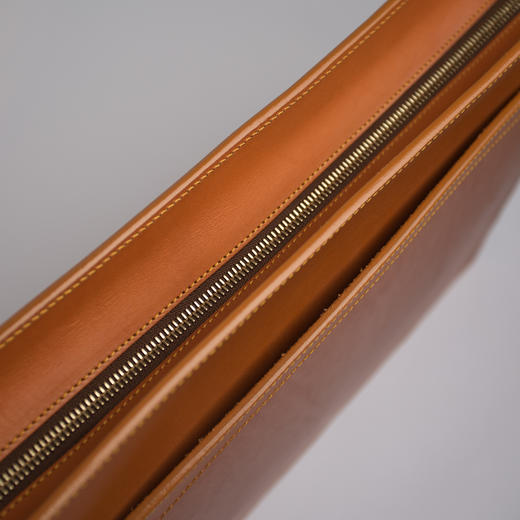 Frank Clegg 公文包 浅棕 商品图2