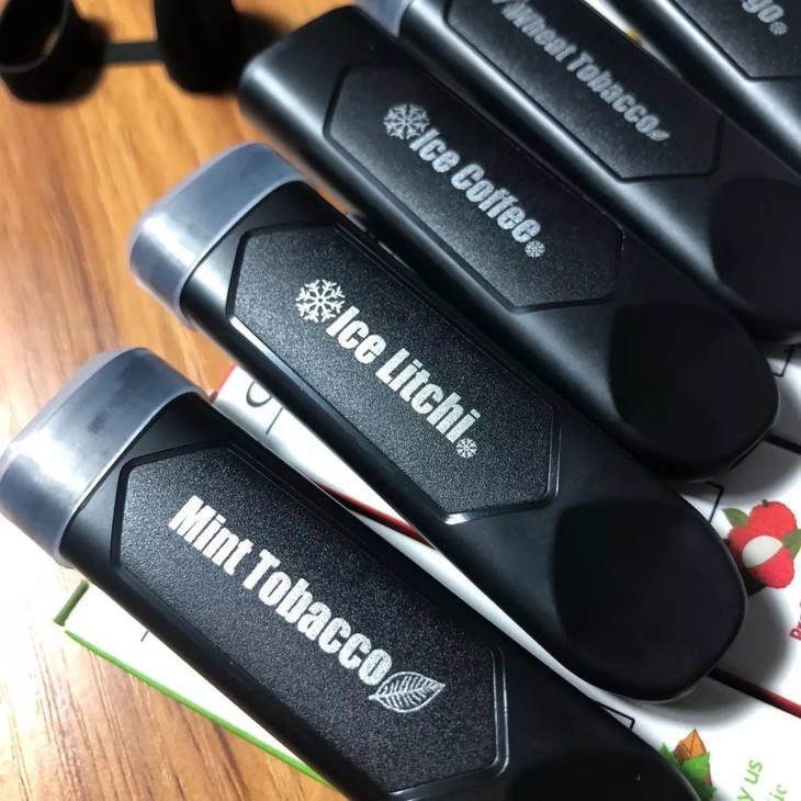 戒烟神器美国gtrs一次性小烟迷你电子烟新款戒烟神器烟弹蒸汽烟学生