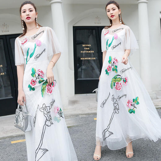 中国民族风牡丹刺绣显瘦改良气质连衣裙 货号RXF8065 商品图1