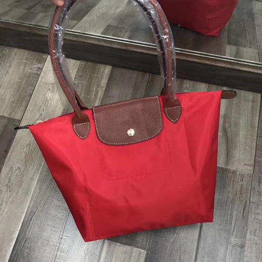 99longchamp珑骧长柄折叠饺子包尼龙材质拉链开合防水面料衬里7色可选