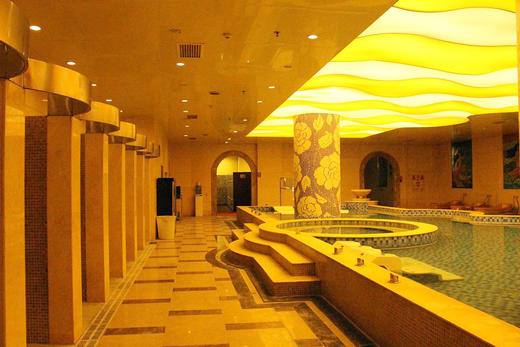 帝王足浴120分钟赠送修脚采耳刮痧拔罐四选二