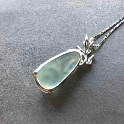 高冰近玻璃种翡翠蜗牛安居乐业18k白金钻石镶嵌 商品图4