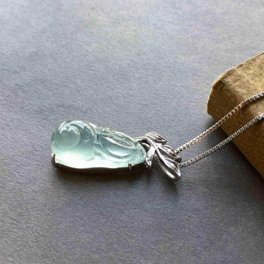 高冰近玻璃种翡翠蜗牛安居乐业18k白金钻石镶嵌 商品图2