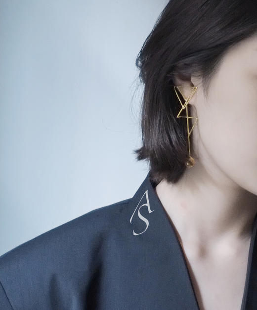 Misho  金色几何坠珠耳饰（一对） 商品图1