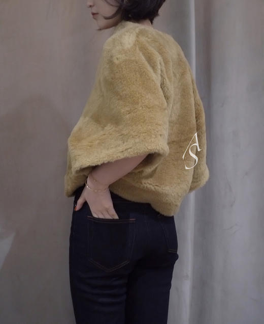 TOTEME 奶咖色Azzuro仿生毛树冠型上衣 商品图1