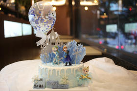 场景主题蛋糕系列｜ins气球&冰雪奇缘，如图款式，新鲜水果，动物性淡奶油~