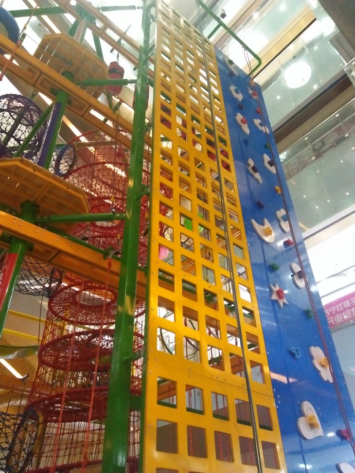 三店同步小勇士拓展乐园299元极速攀岩1次网笼探险2小时限300名