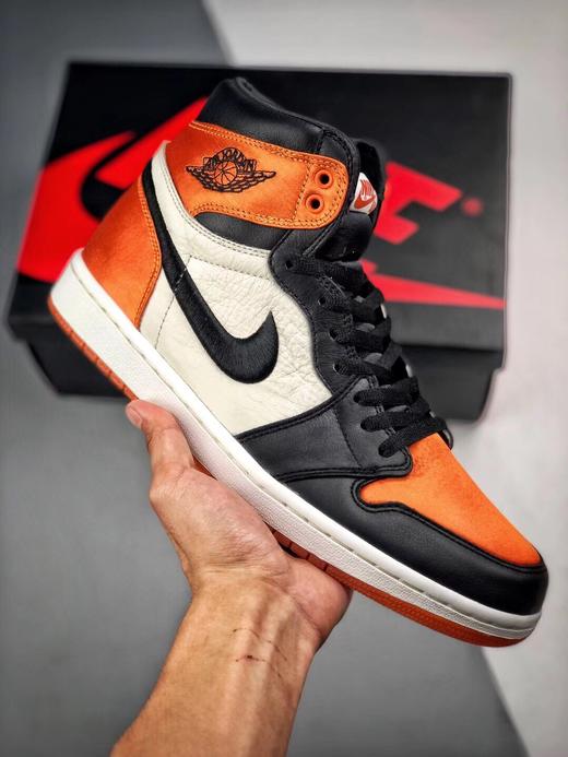 air jordan 1 satin backboard 丝绸扣碎