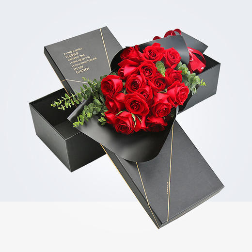 一封情书19枝红玫瑰浪漫礼盒包装尤加利叶点缀浪漫七夕情人节白色情人
