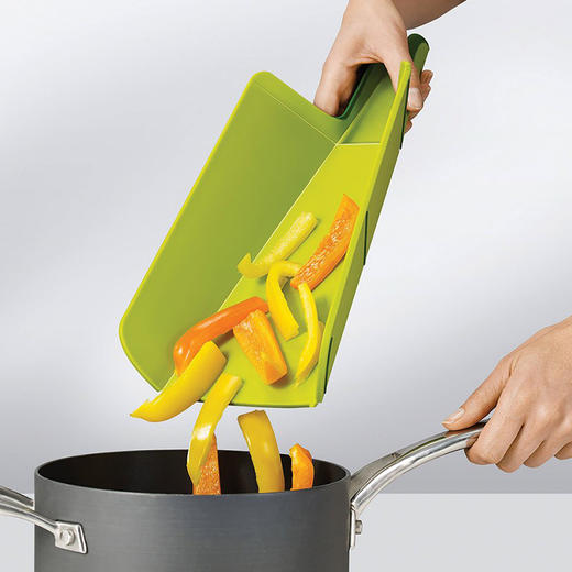 Joseph Joseph 易入锅可折叠式切菜板 商品图3