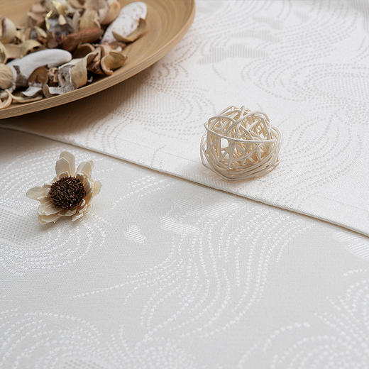 可欣 · 竹纤维雕花抗菌毯 | 真正的100%特级竹纤维，比棉柔软，比丝绸顺滑 商品图2