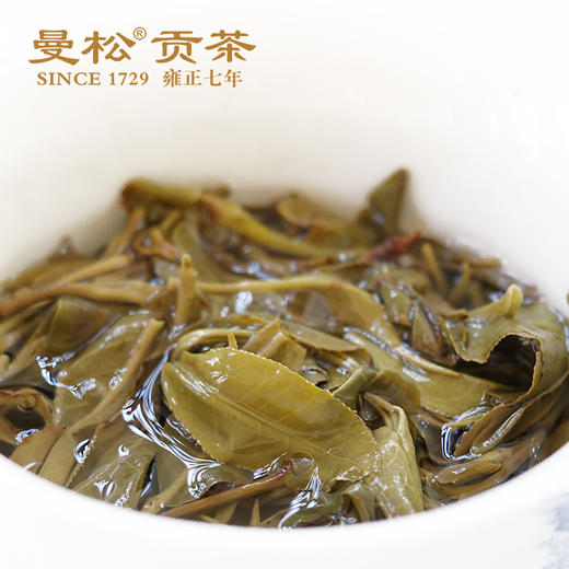 2018年曼松贡茶饼茶400g礼盒装 商品图3