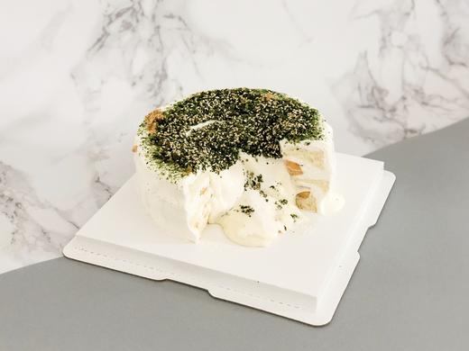 女士款日式芥末肉松爆浆蛋糕