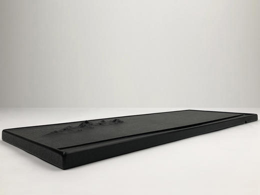 上相2018耕山01茶盘玄青石