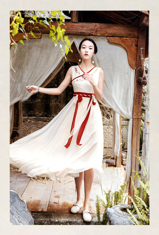 【服饰鞋包】复古民族风新款汉服两件套连衣裙+披风 商品图4