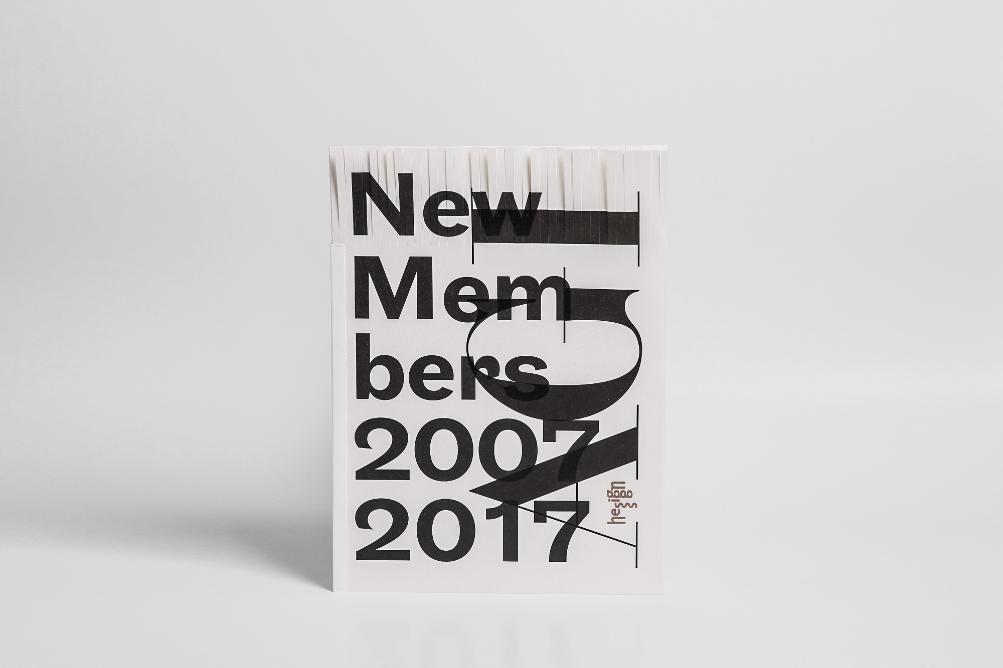 《AGI New Members 2007-2017》有赠品