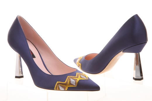 王媛可同款 sheme鹤鸣 简 新中式丝绸刺绣 尖头优雅高跟女单鞋 商品图5