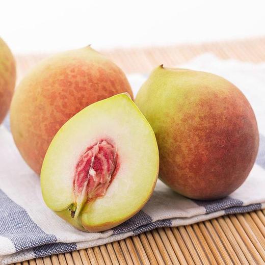 蜜桃之乡连平鹰嘴桃果肉饱满甘甜可口水蜜多汁桃香浓郁国家地标性产品