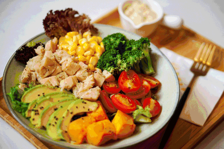 享瘦轻食边吃边瘦58元抢原价120元超大份沙拉鲜榨养颜汁2人套餐