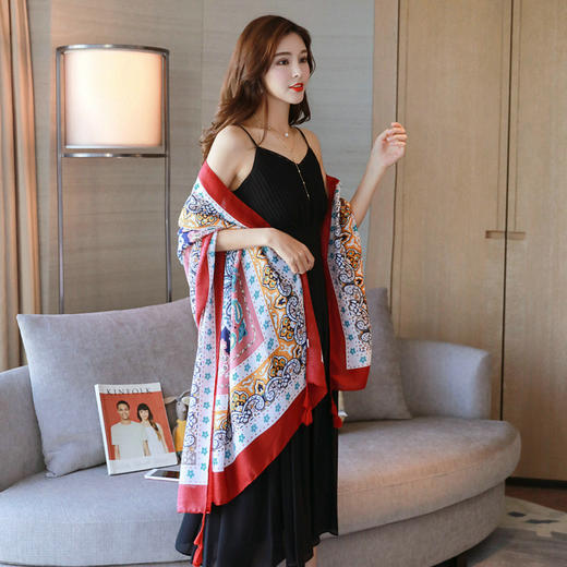 【服饰鞋包】春夏季图腾民族风围巾棉麻披肩两用女加大空调防晒纱巾女QK128 商品图2