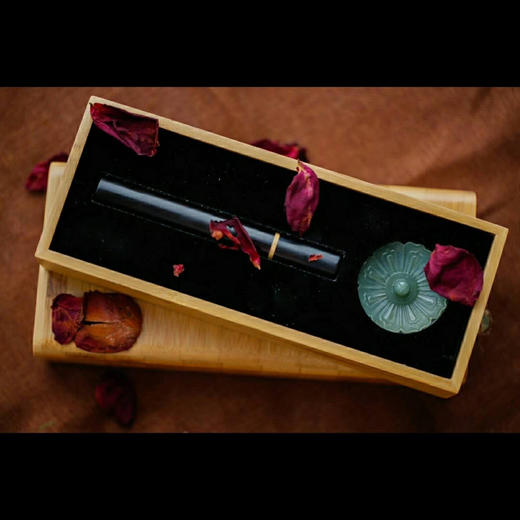 和田玉（青玉/青白玉）香插 商品图2