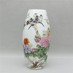 《富贵长春》粉彩橄榄瓶 张景寿作品