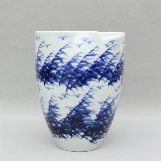 《芦荡图》青花图曲沿敞口罐 秦锡麟作品 商品图0