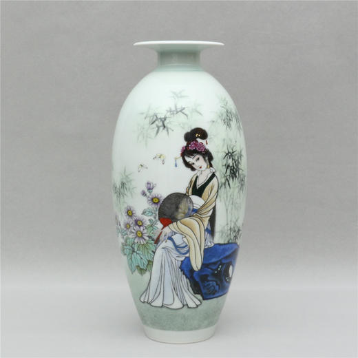 《仕女图一》豆青釉粉彩橄榄形折沿瓶 戴荣华作品 商品图0